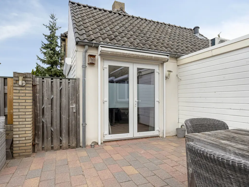 Groenewoudlaan 12, Waalwijk