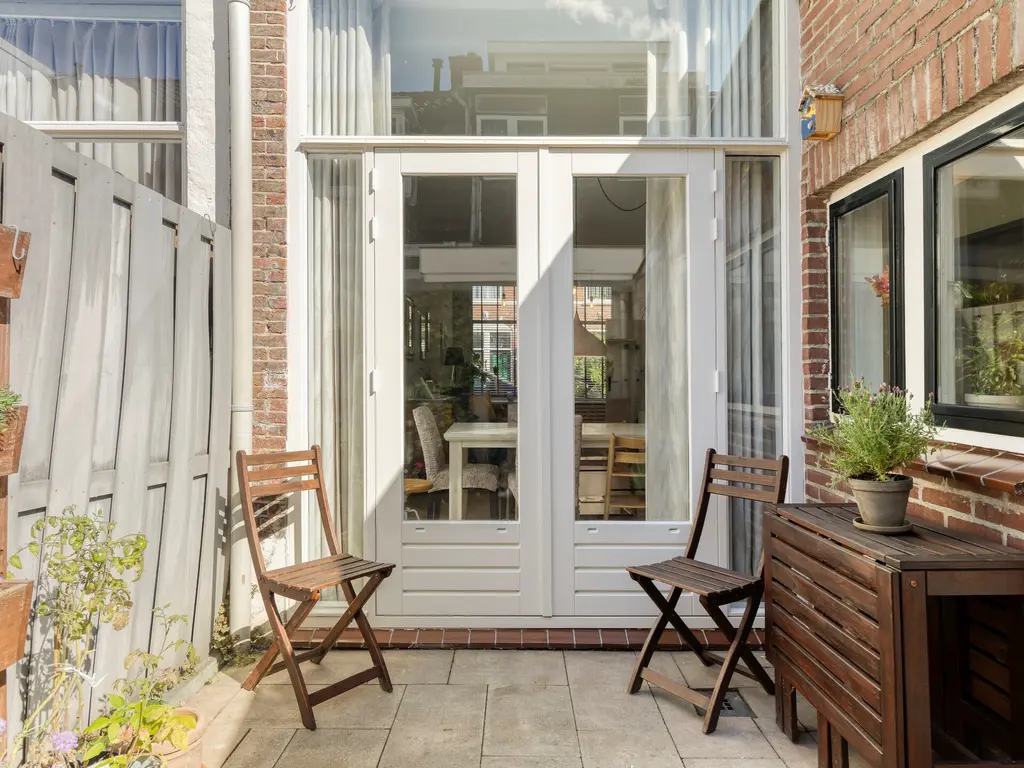 Poelgeeststraat 17, Leiden