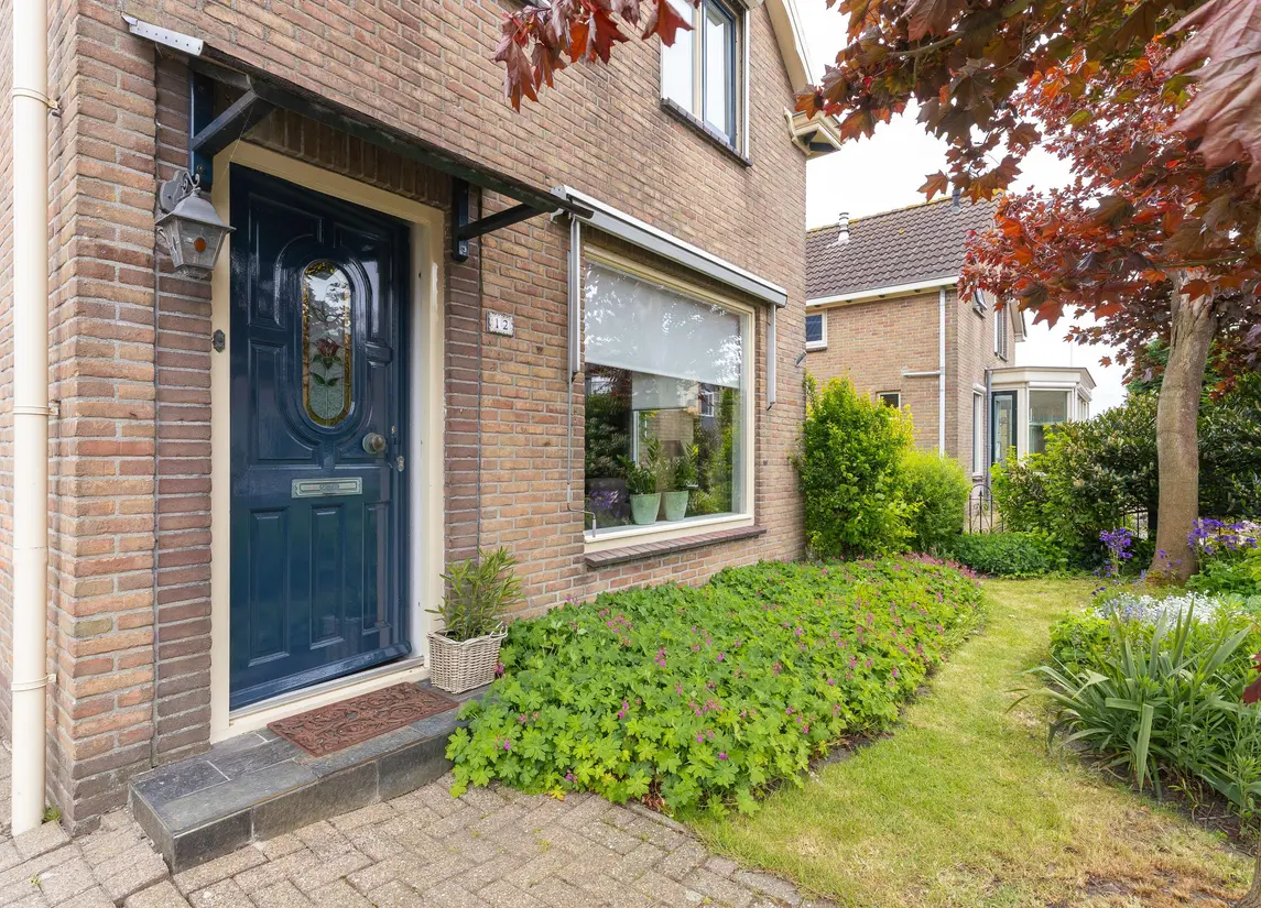 Bernhardstraat 12