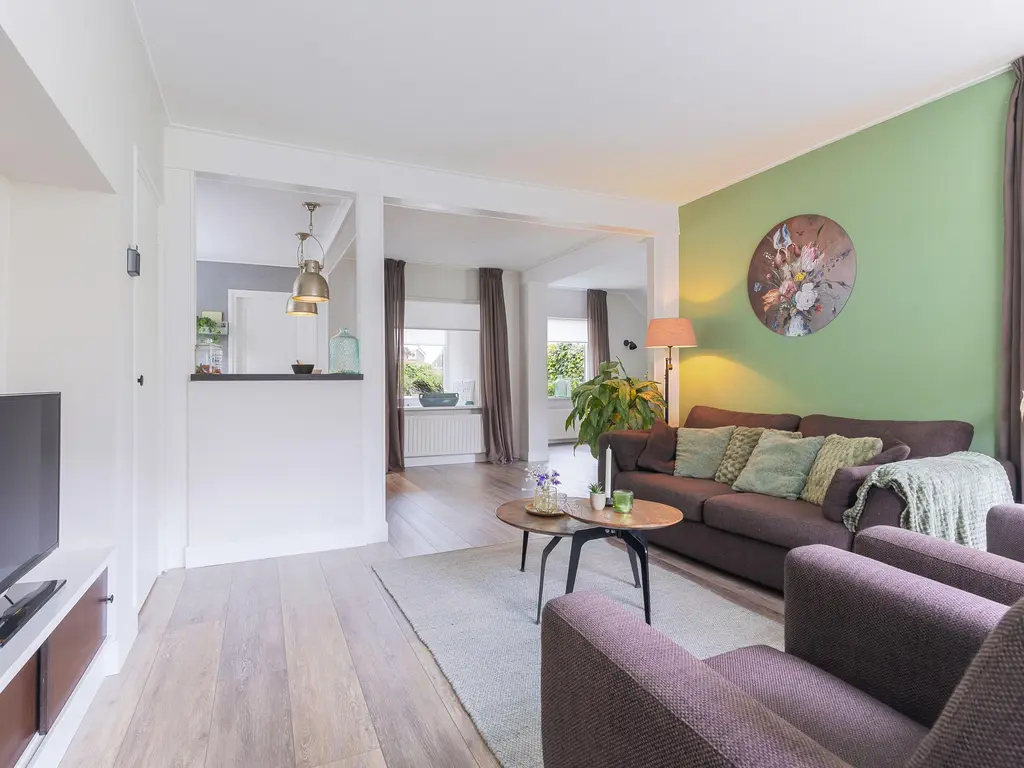 Bernhardstraat 12, AVENHORN