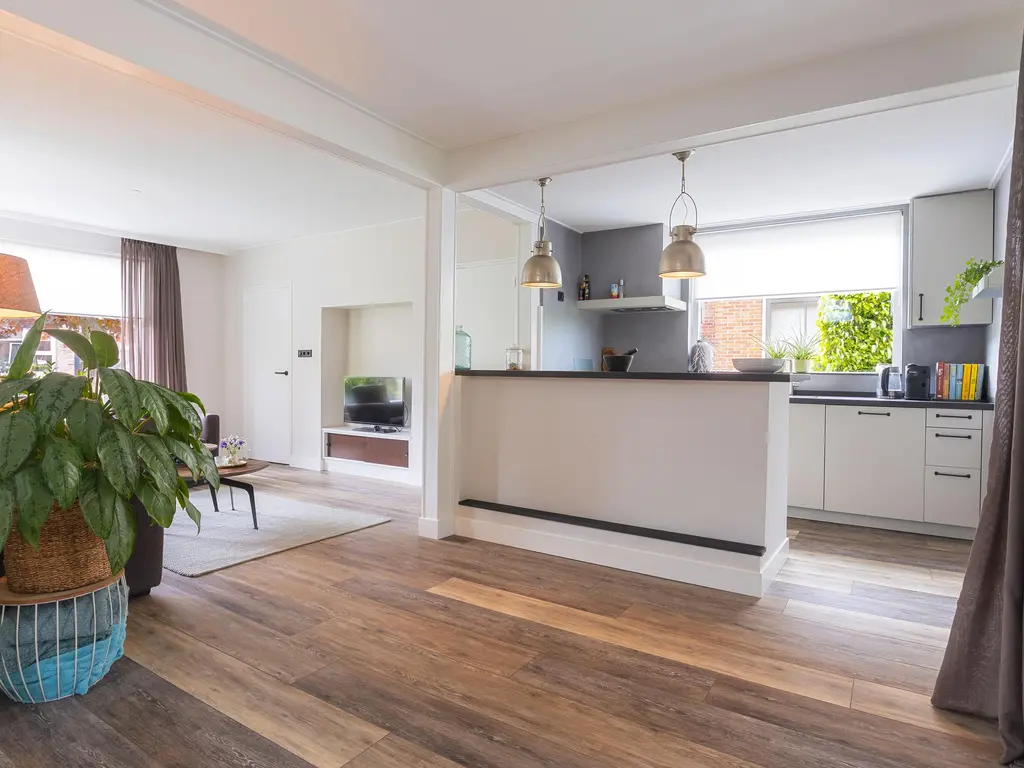 Bernhardstraat 12, AVENHORN