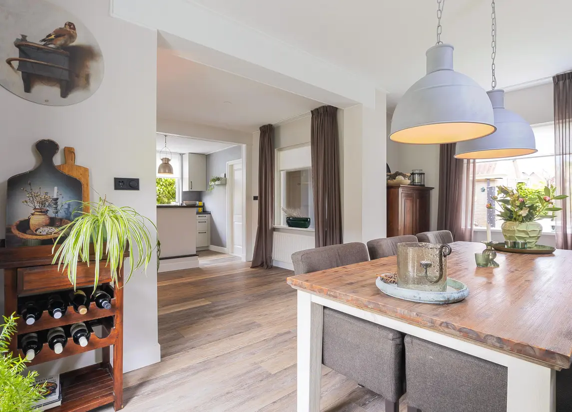 Bernhardstraat 12