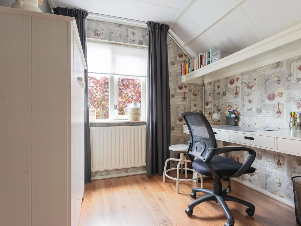 Bernhardstraat 12, AVENHORN