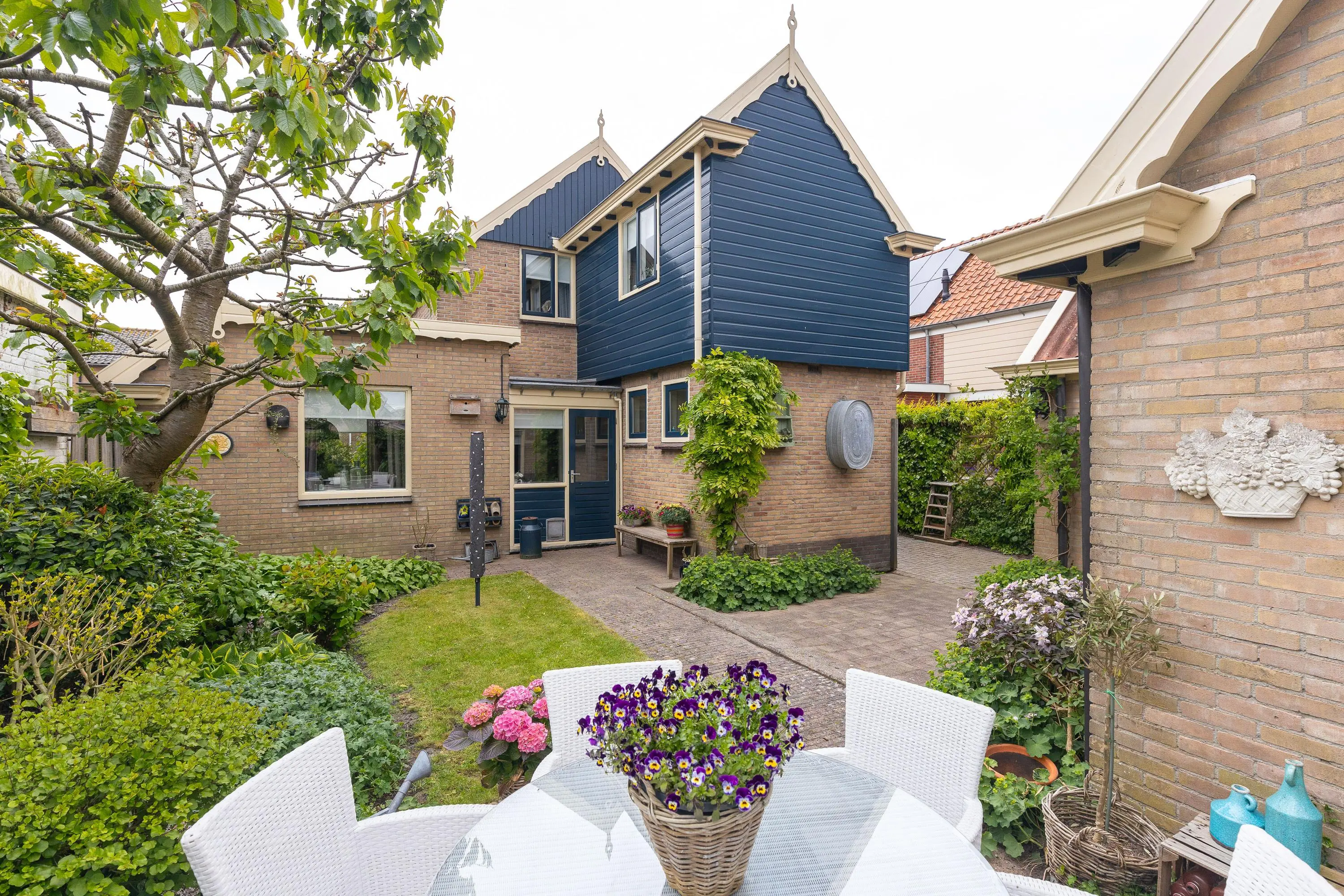 Bernhardstraat 12