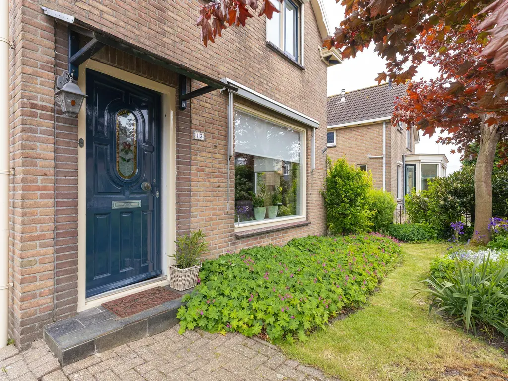 Bernhardstraat 12, AVENHORN