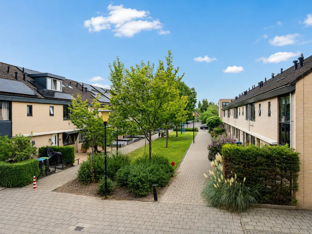 Avenue Carré 184, BARENDRECHT