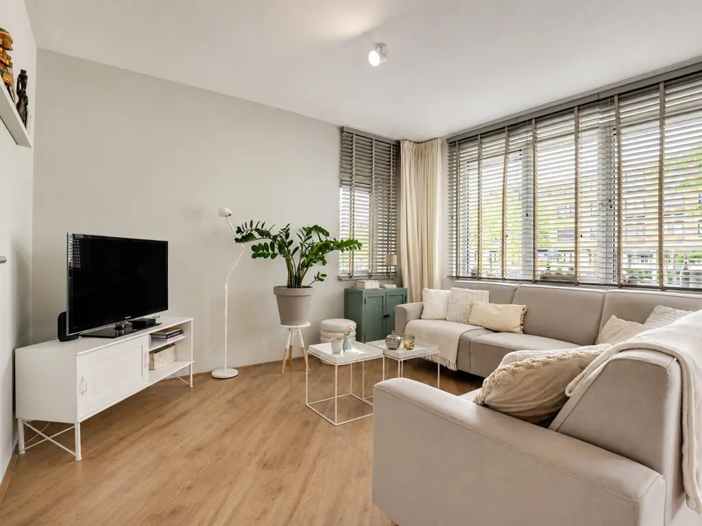 Avenue Carré 184, BARENDRECHT