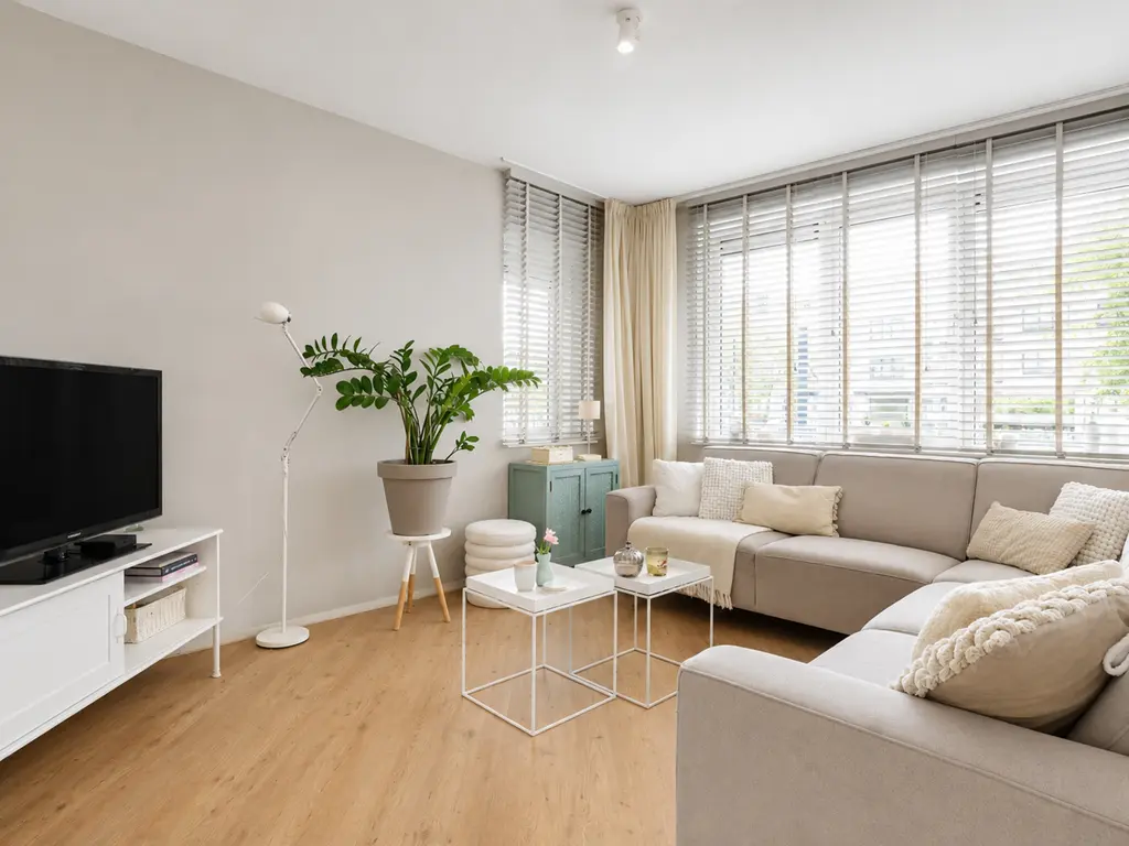 Avenue Carré 184, BARENDRECHT