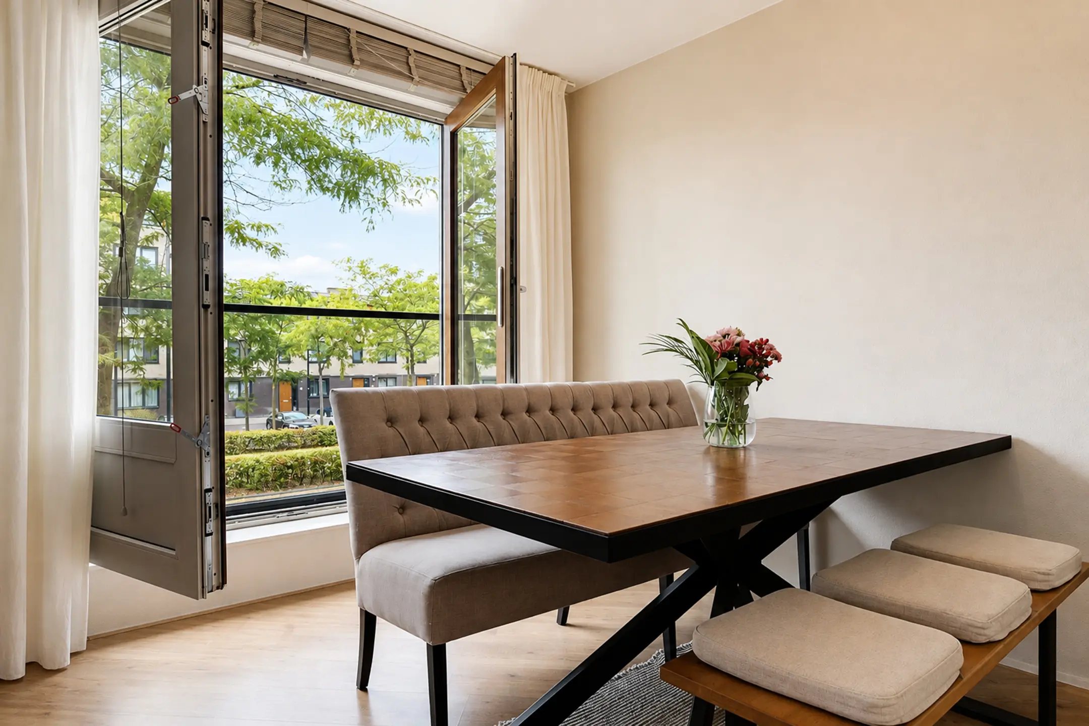 Avenue Carré 184