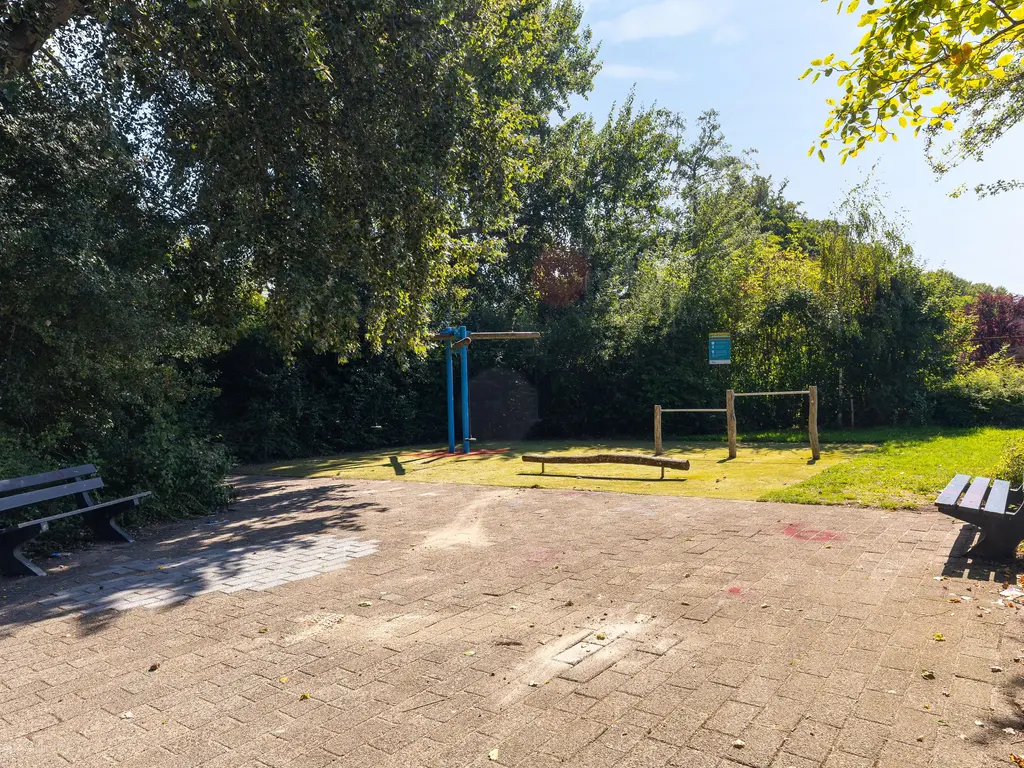 Weegbree 61, ZWAAG