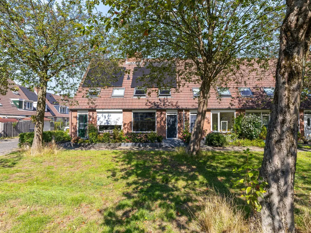 Weegbree 61, ZWAAG