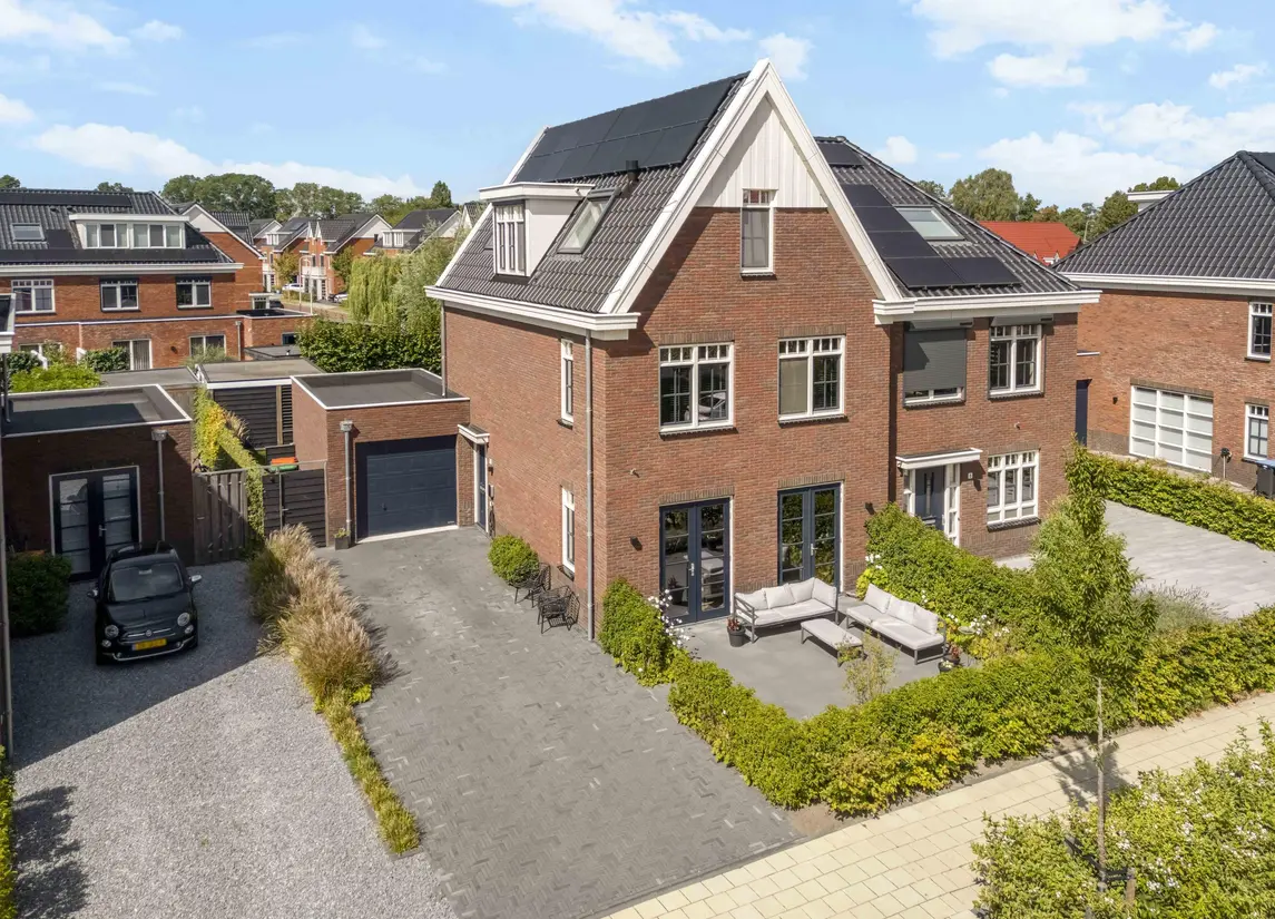 Van Gogh Allee 10