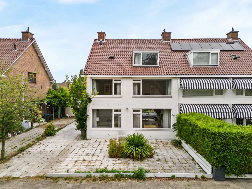 Apollolaan 25, Leiden