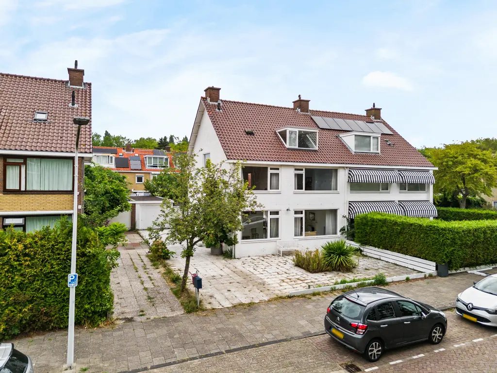 Apollolaan 25, Leiden