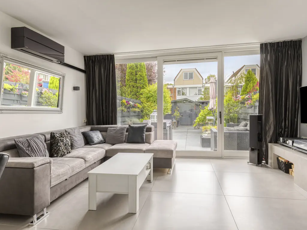 van Maerlantlaan 55, VLAARDINGEN