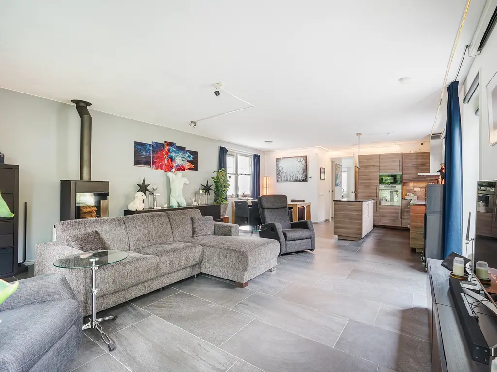 Biancaland 63, Den Haag