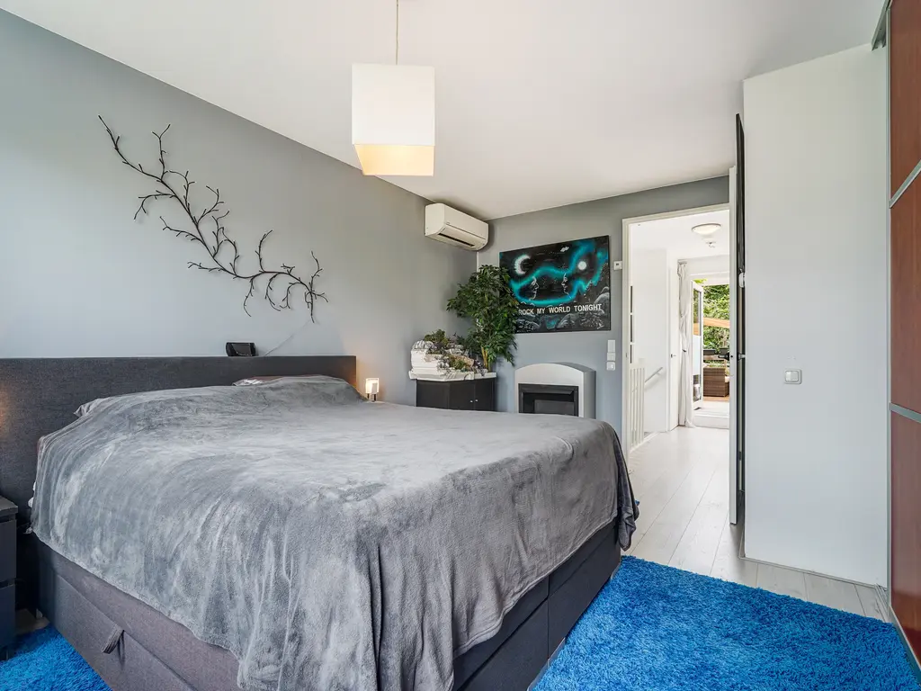 Biancaland 63, Den Haag