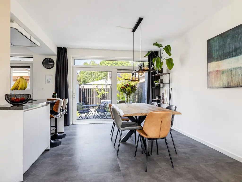 Biezen 4, BARENDRECHT