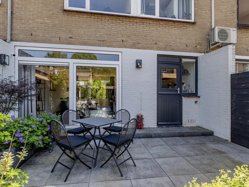 Biezen 4, BARENDRECHT