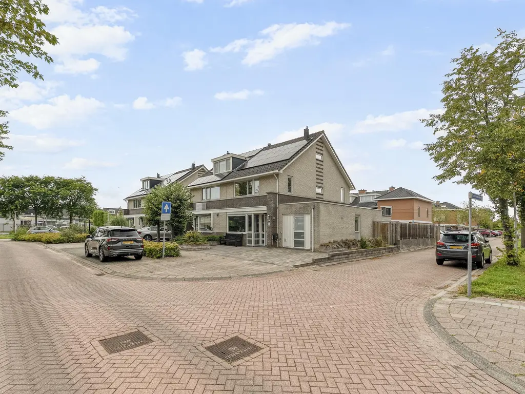 Mandenmakerij 8, BARENDRECHT