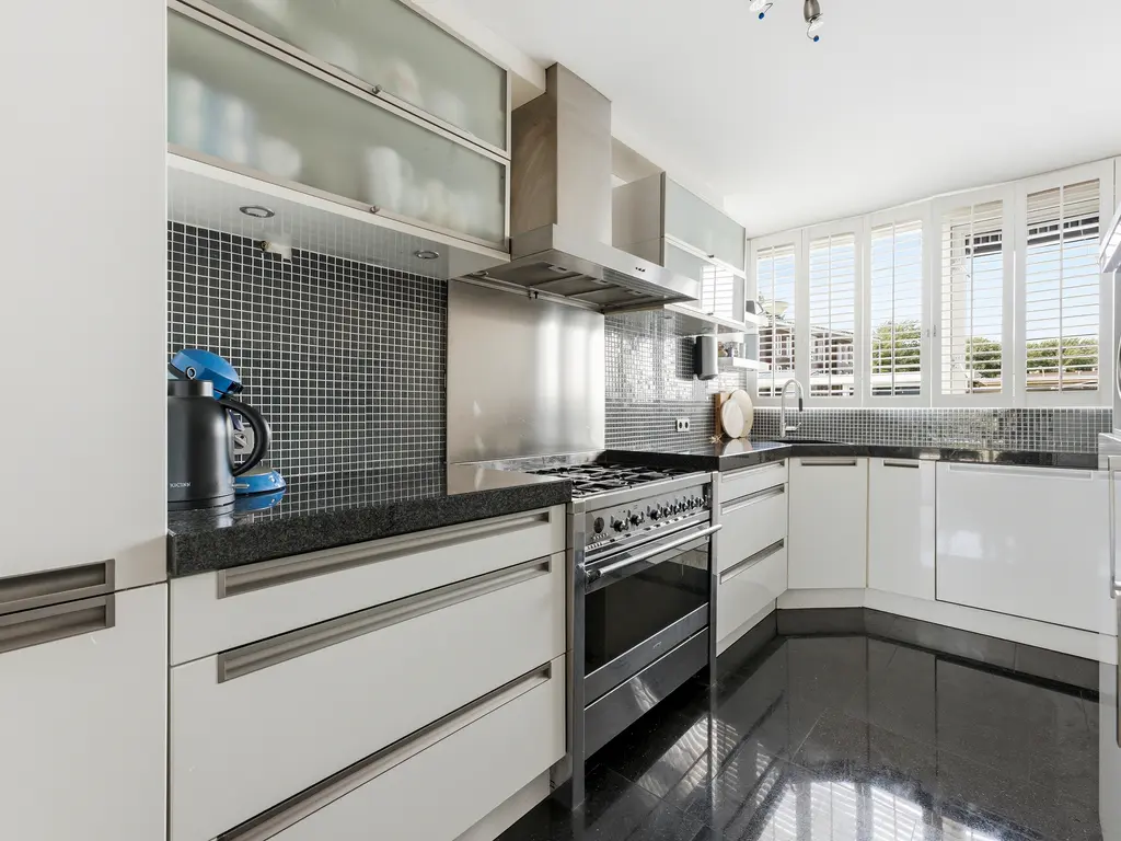 W. Plokkerstraat 36, SPIJKENISSE