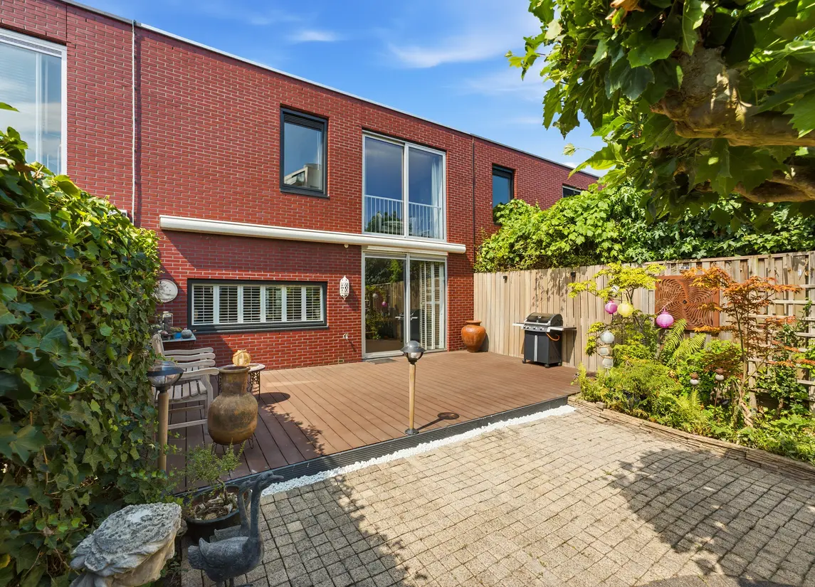 W. Plokkerstraat 36
