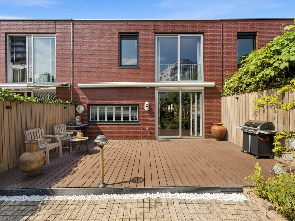 W. Plokkerstraat 36, SPIJKENISSE