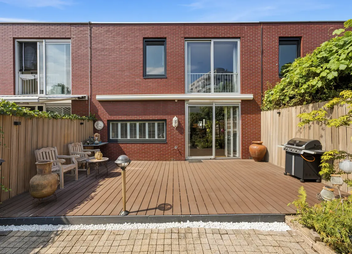 W. Plokkerstraat 36