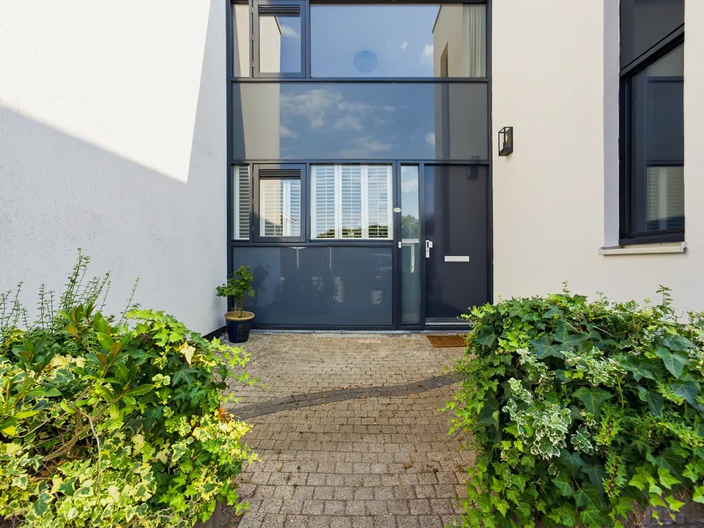 W. Plokkerstraat 36, SPIJKENISSE