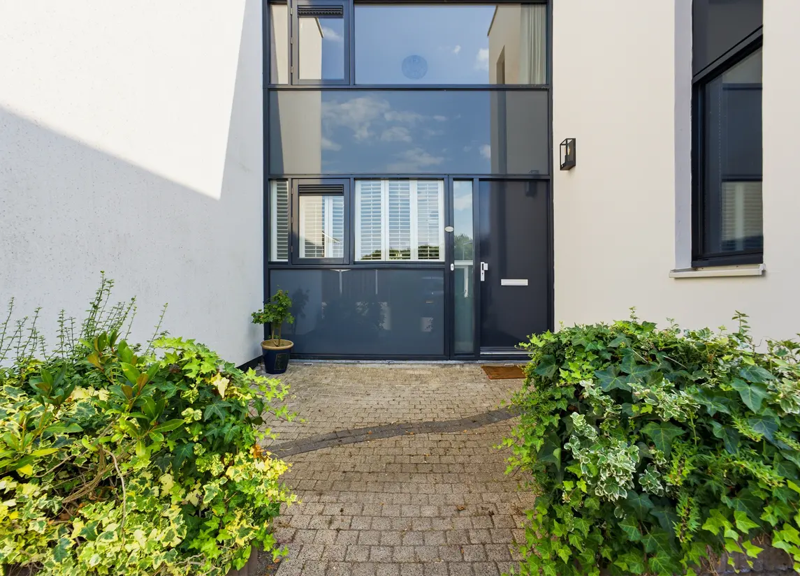 W. Plokkerstraat 36