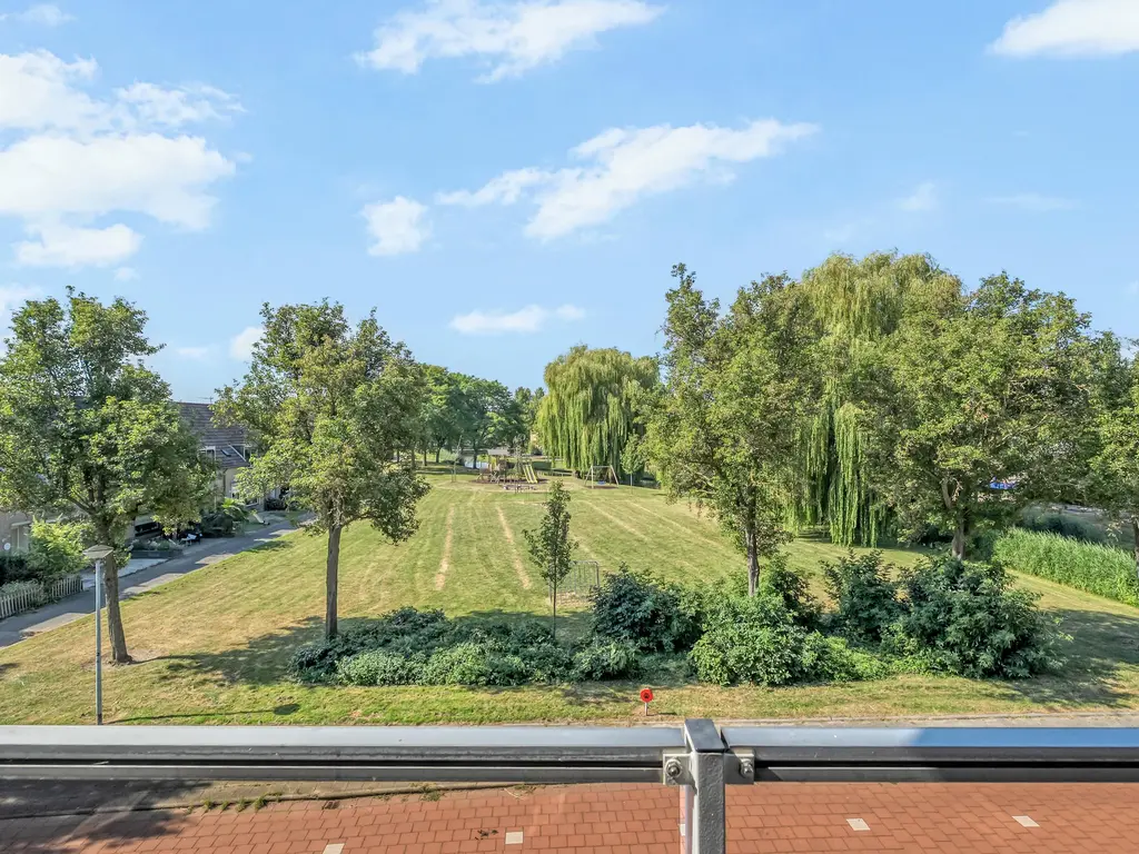 Van der Dussenvliet 51, BARENDRECHT