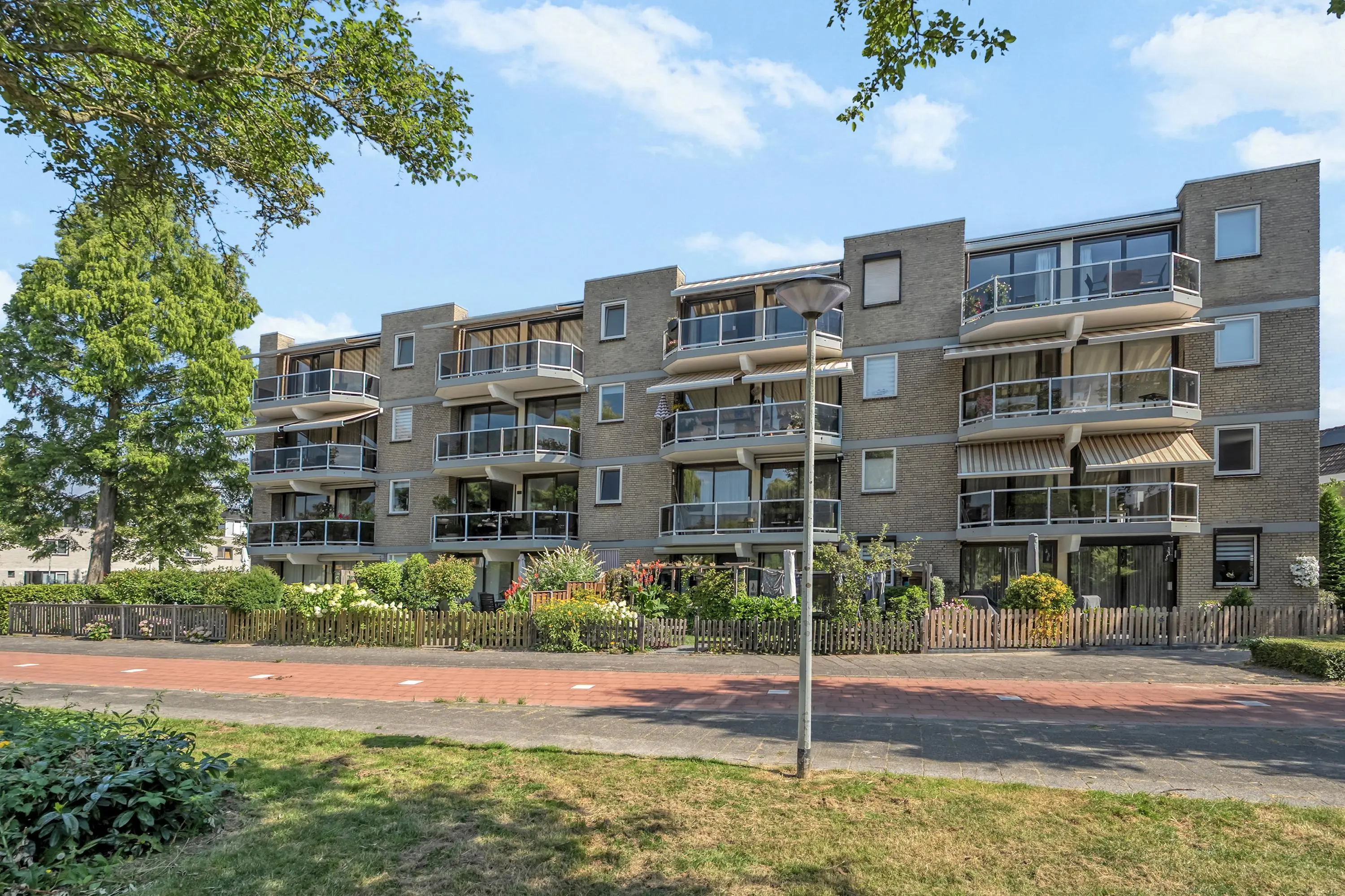 Van der Dussenvliet 51
