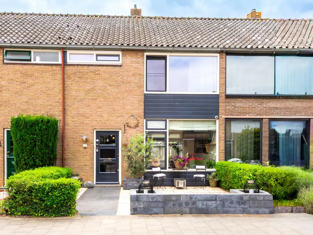 Seringenstraat 12, OUD-BEIJERLAND