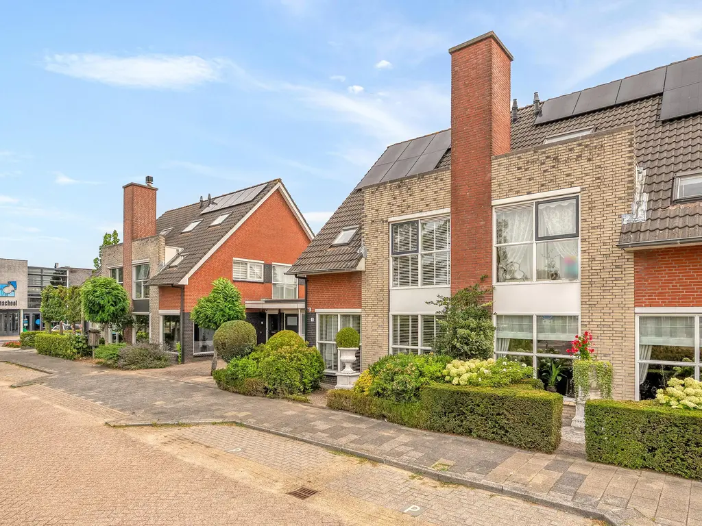 Helfrichstraat 5, Barendrecht