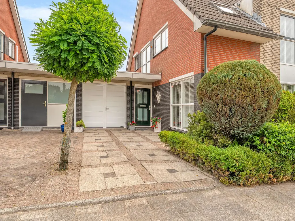 Helfrichstraat 5, Barendrecht