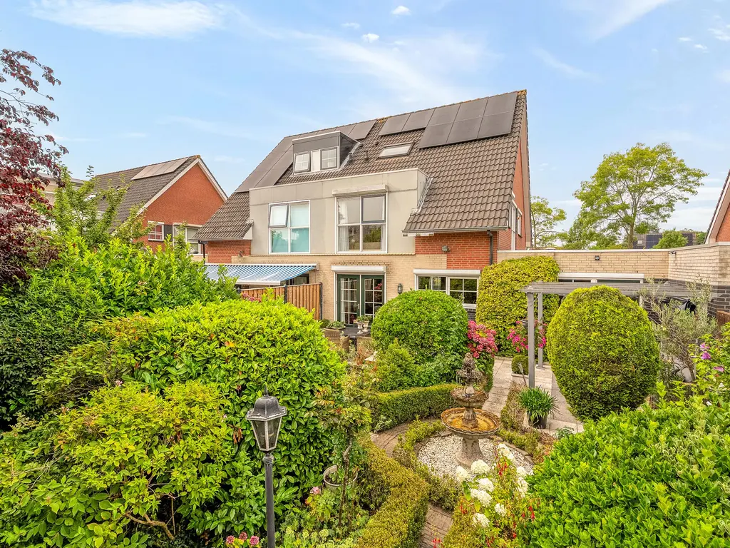 Helfrichstraat 5, Barendrecht