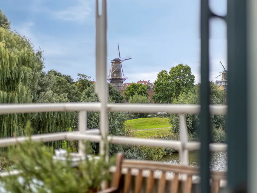 Joop den Uyllaan 111, Schiedam