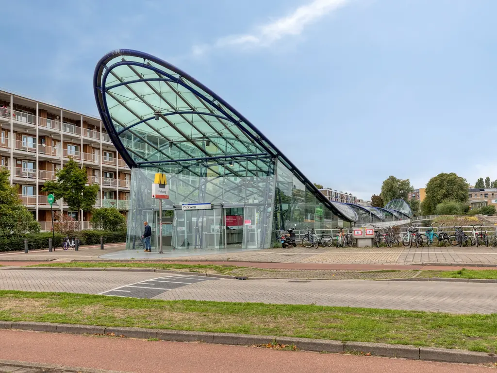 Joop den Uyllaan 111, Schiedam