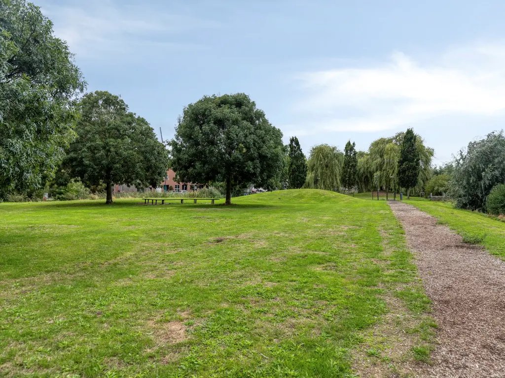 Joop den Uyllaan 111, Schiedam