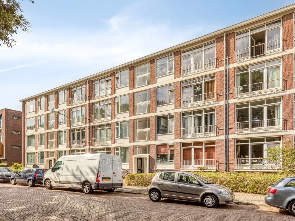 Spinozalaan 205, Voorburg