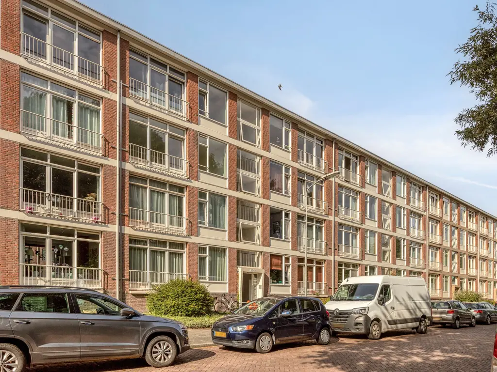 Spinozalaan 205, Voorburg