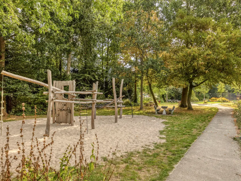 Spinozalaan 205, Voorburg
