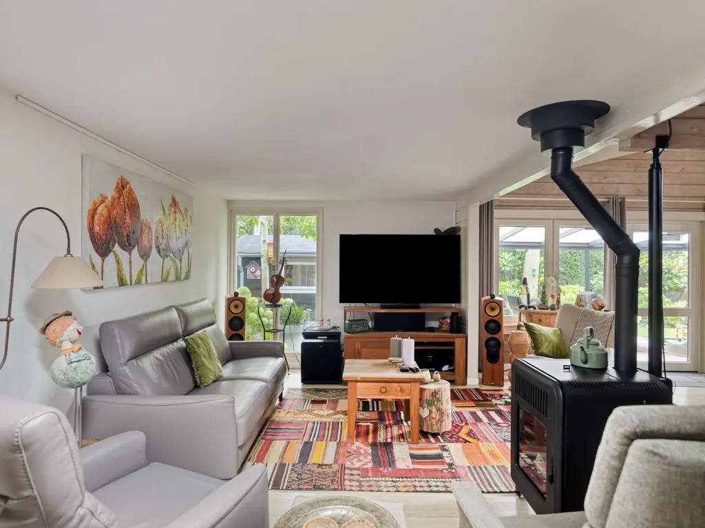 De Stille Wille 264, OOST WEST EN MIDDELBEERS