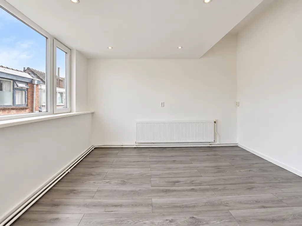 Adriaan van Altenastraat 26, DORDRECHT