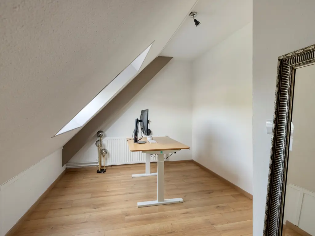 Onafhankelijkheidsweg 76, Leiden