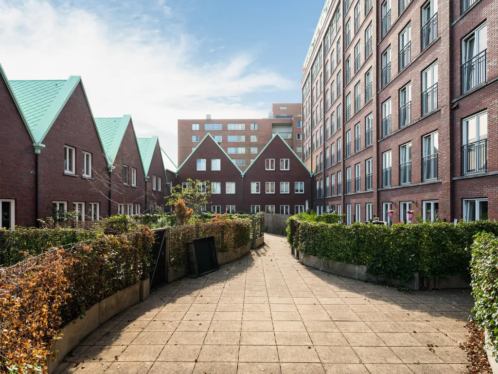 Laan op Zuid 320, ROTTERDAM