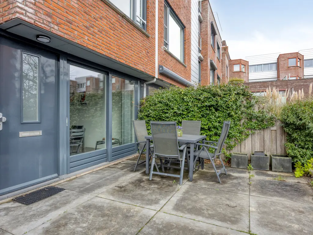 Elly Kerckhoffskade 12, Leiden