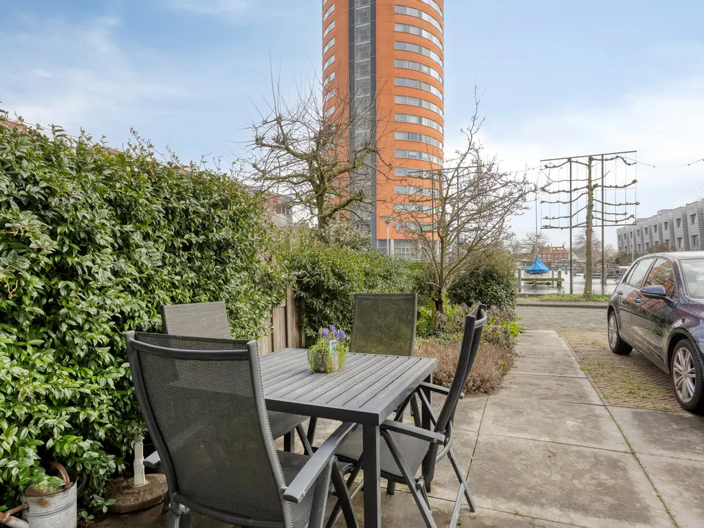 Elly Kerckhoffskade 12, Leiden