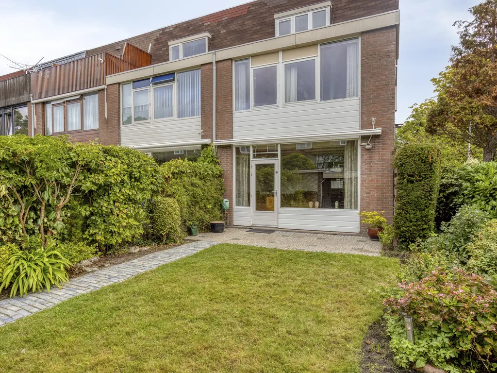 Meidoorn 36, Naaldwijk