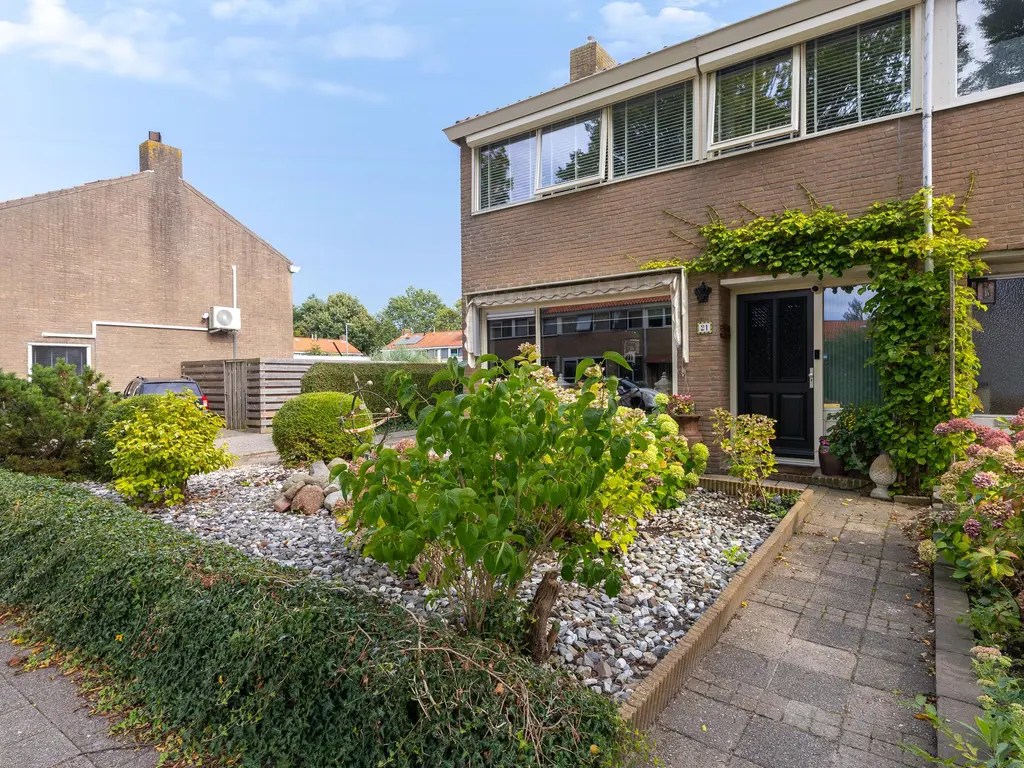 Beukenlaan 21, Middenmeer